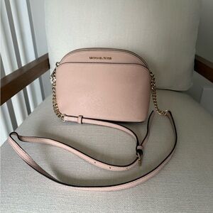 MICHAEL KORS JET SET TRAVEL DOME SHOULDER CROSSBODY BAG